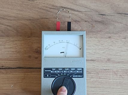 Analoges Isolationsmessgerät BM8 Mk2