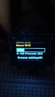 Display mit Sensorwert und Statusmeldung