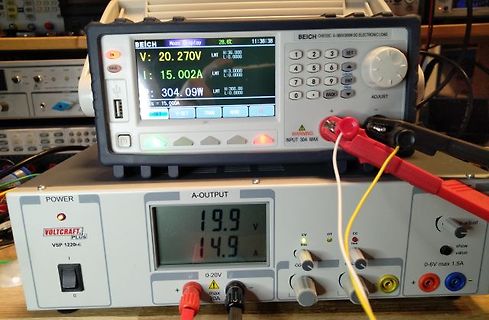 Elektronische Last und Netzteil mit Messwerten