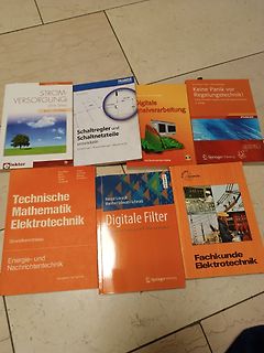Mehrere Fachbücher zur Elektrotechnik und Digitaltechnik