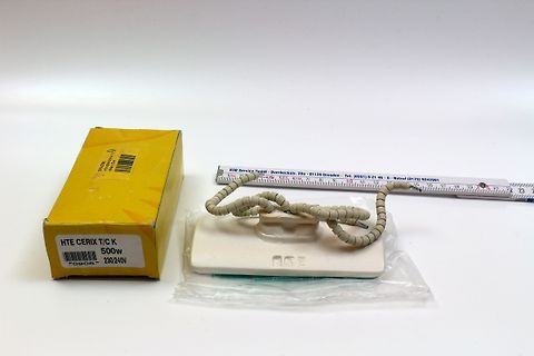 HTE CERIX T/C K Netzteil mit Verpackung und Maßstab