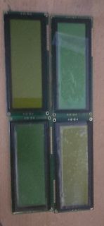 Vier LCD-Module auf Leiterplatte
