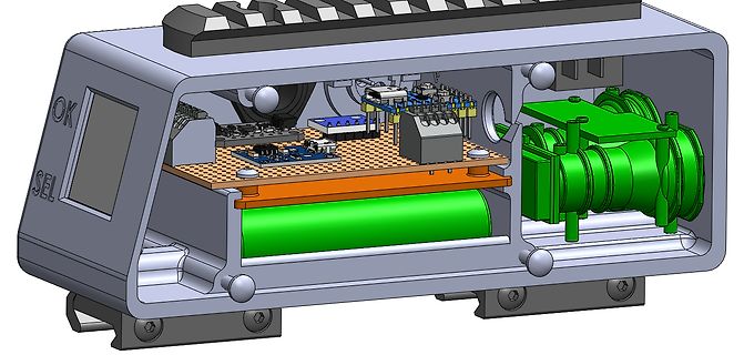 3D-CAD-Modell eines elektronischen Gehäuses mit Komponenten