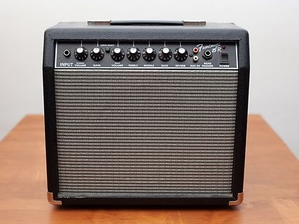 Fender Frontman 15R Gitarrenverstärker