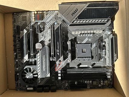 MSI MAG B550 TOMAHAWK Mainboard