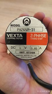 Typenschild eines Vexta Schrittmotors