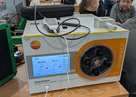 Testo Huminiator Präzisions-Feuchtigkeitsgenerator
