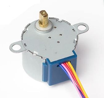 Schrittmotor mit Kabeln