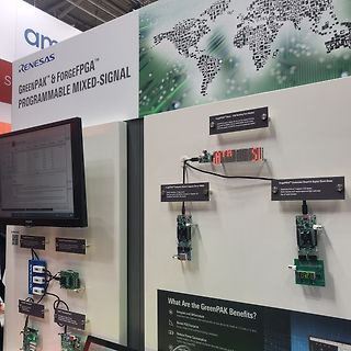 Renesas GreenPAK Messeaufbau mit Evaluation Boards