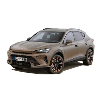 Braunes Auto vor weißem Hintergrund