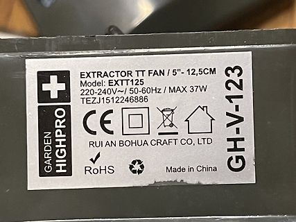 Typenschild eines Extraktor Lüfters