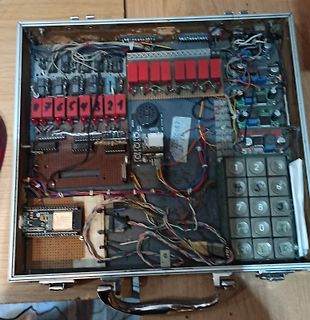 Aufbau einer Elektronik-Steuerung in einem Koffer