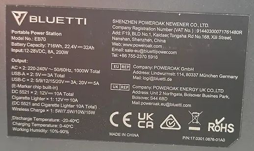 Typenschild einer Bluetti EB70 Powerstation