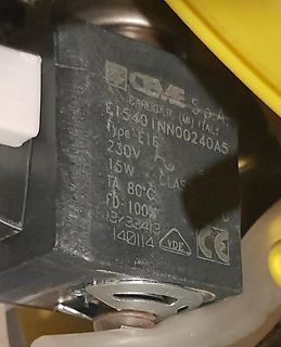 Typenschild eines elektronischen Bauteils
