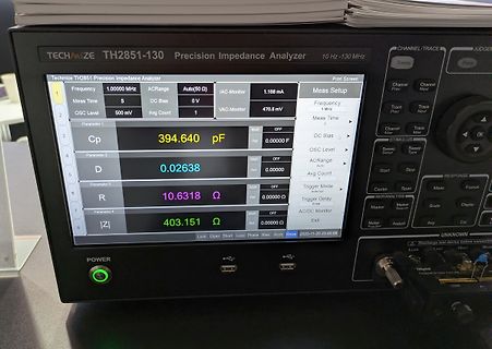 Techmaze TH2851-130 Impedanzanalysator Display