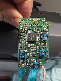 Leiterplatte mit Mikrocontroller und Bauteilen