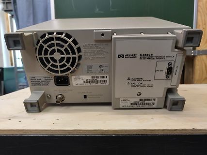 Rückansicht eines Hewlett Packard Messmoduls