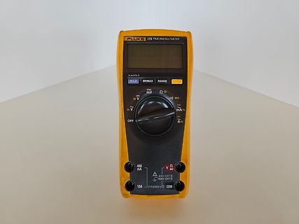 Fluke 175 True RMS Multimeter