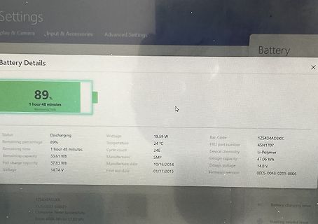 Foto von Windows-Batteriedetails auf einem Bildschirm