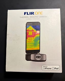 Verpackung einer FLIR ONE Wärmebildkamera