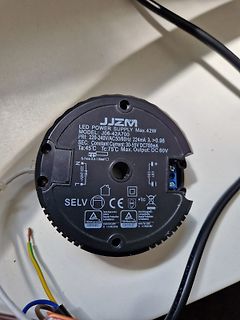 Rückseite eines LED-Netzteils