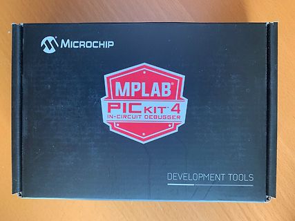 Microchip MPLAB PICkit 4 In-Circuit Debugger Verpackung