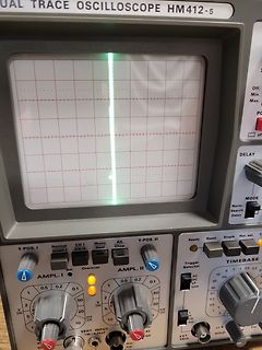 Analog Trace Oszilloskop mit vertikaler Linie