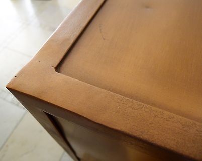 Nahaufnahme einer Holzkante