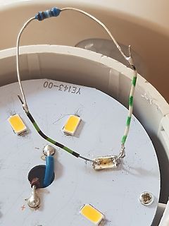 Freie Verdrahtung mit Widerstand auf LED-Platine