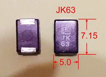 Zwei elektronische Bauteile mit Maßangaben