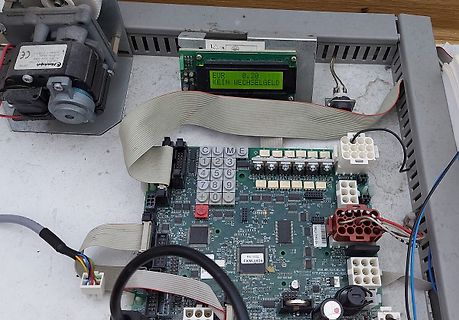 Offene Elektroniksteuerung mit Display und Platine