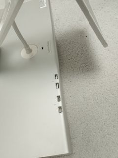 Rückseite eines Cinema Display Monitors