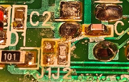 Makroaufnahme einer Leiterplatte mit SMD-Bauteilen