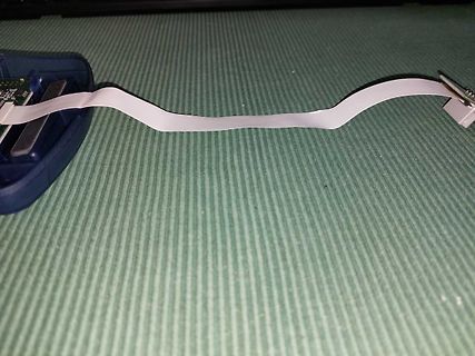 Flachbandkabel an elektronischem Bauteil