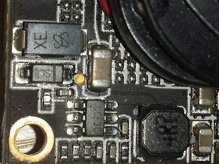 Nahaufnahme einer Leiterplatte mit SMD-Bauteilen