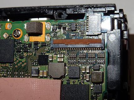 Nahaufnahme einer Leiterplatte mit elektronischen Bauteilen