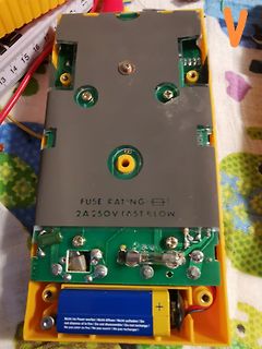 Gehäuse und Leiterplatte eines elektronischen Geräts