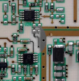 Makroaufnahme einer Leiterplatte mit SMD-Bauteilen