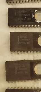 Mehrere Intel D8749H Mikrocontroller