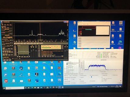 Abfotografierter Computerbildschirm mit Spektrum-Analyse-Software