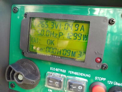 Display eines Aggregats mit Messwerten