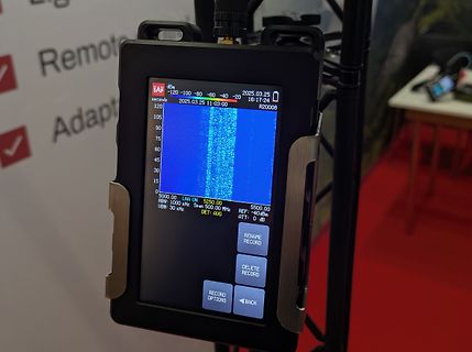 Spektrumanalysator Display mit Messwerten