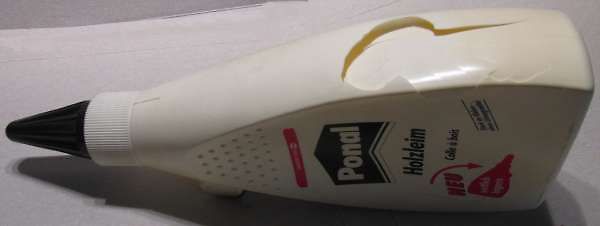 Flasche Ponal Holzleim