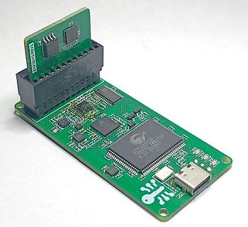 Leiterplatte mit ESP32-Modul und Mikrocontroller