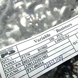 Etikett mit variablen Widerständen in einer Verpackung
