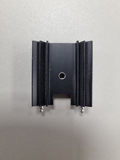 Schwarzer Kühlkörper aus Aluminium