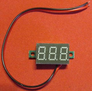 3-stelliges 7-Segment-Display mit Kabeln