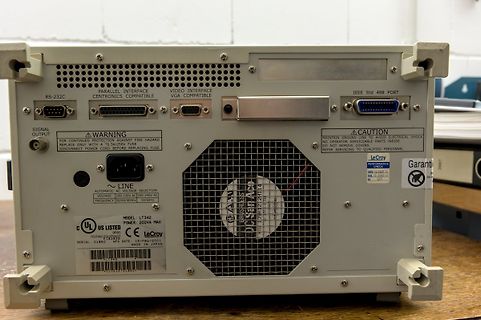 Rückseite eines LeCroy Oszilloskops