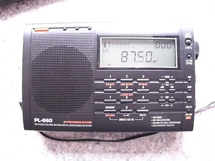 Tragbares Radio PL-660