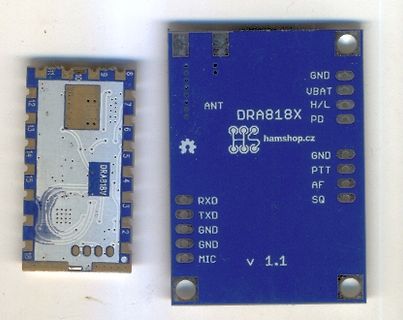 Zwei DRA818X Funkmodule auf Leiterplatten